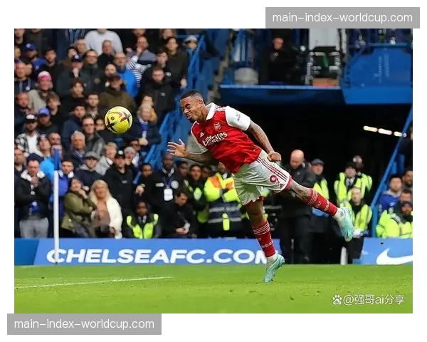 战术复盘：解析阿森纳如何利用定位球，击穿维拉的深度防守